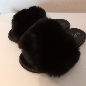 SuperJack Black Faux Fur Slides Size 8